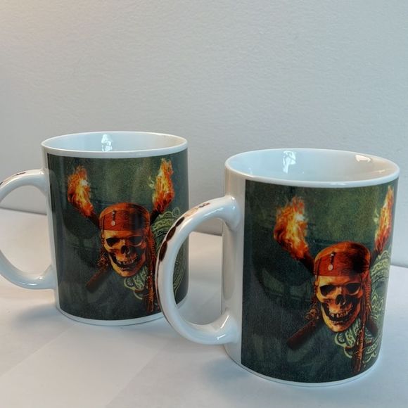 Pirates of the Caribbean Mugs - set of two - Picture 3 of 4
